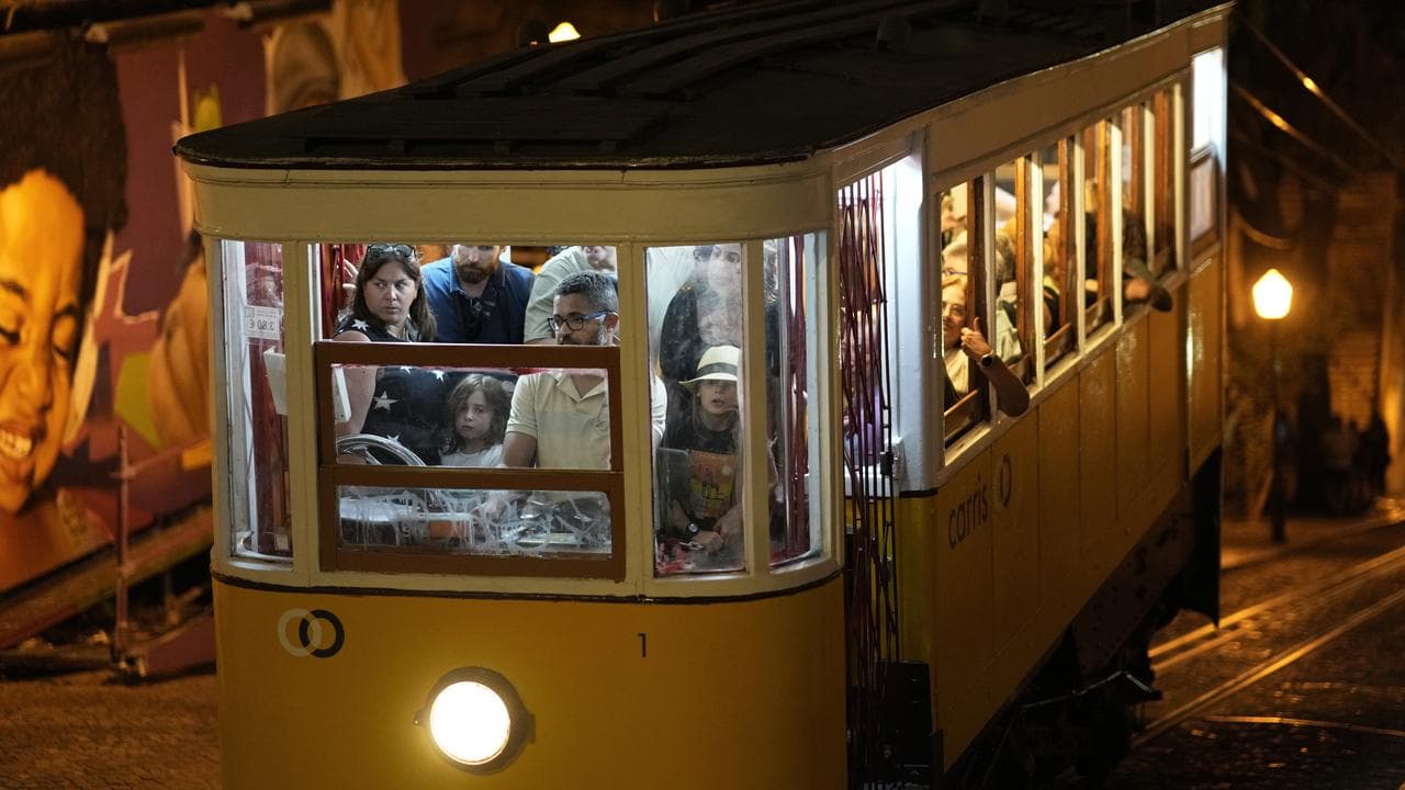 Tourists pack the Gloria funicular in 2023