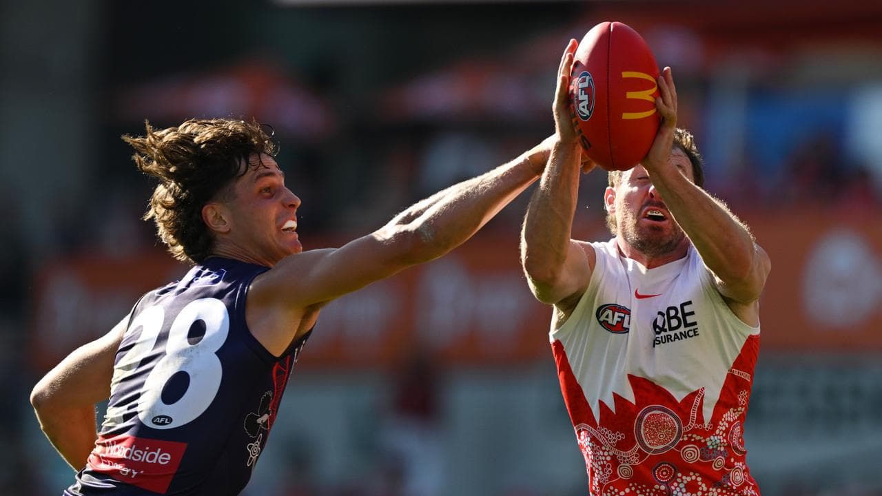 Neil Erasmus of the Dockers