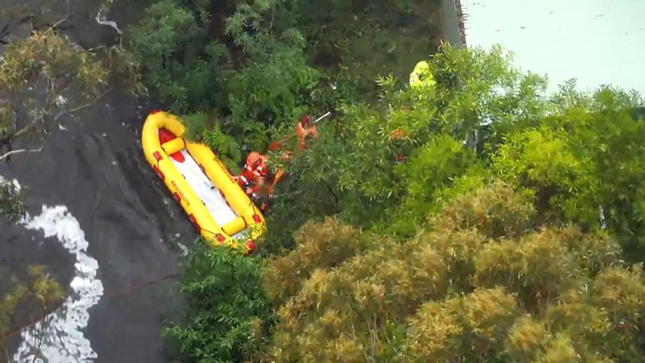 The SES rescuing three bushwalkers