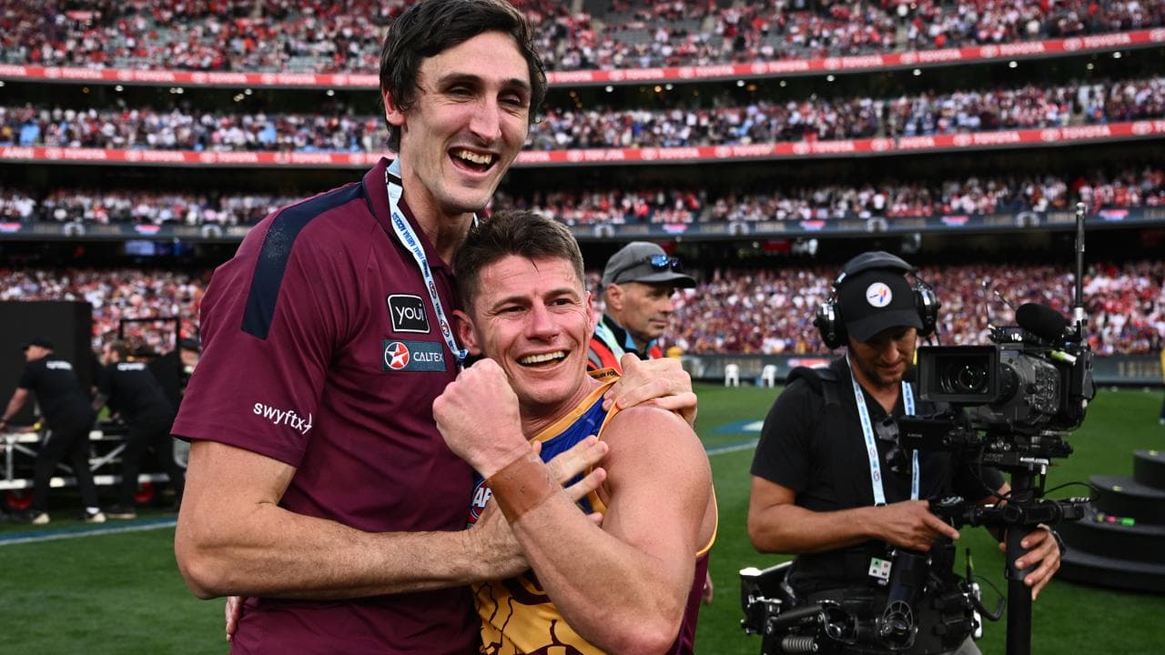 (L-R) Oscar McInerney and Dayne Zorko.