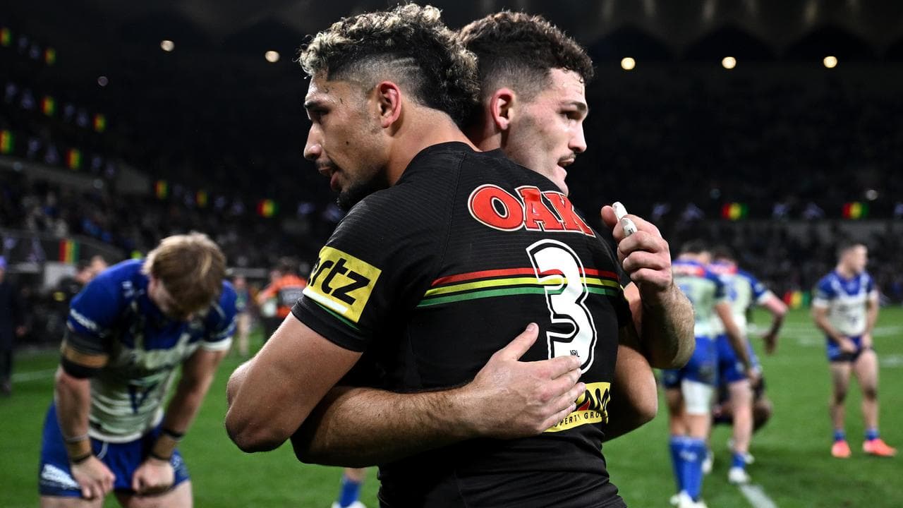 (L-R) Izack Tago and Nathan Cleary.