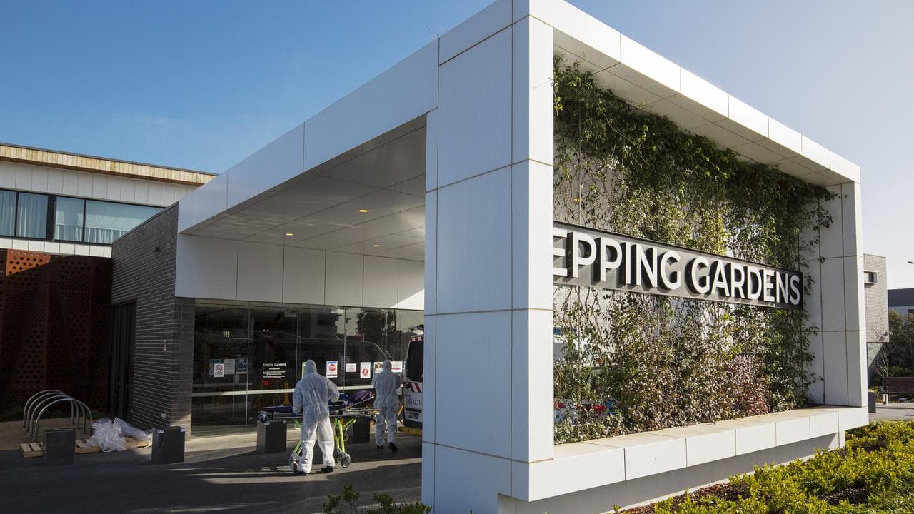 Epping Gardens entrance (file)