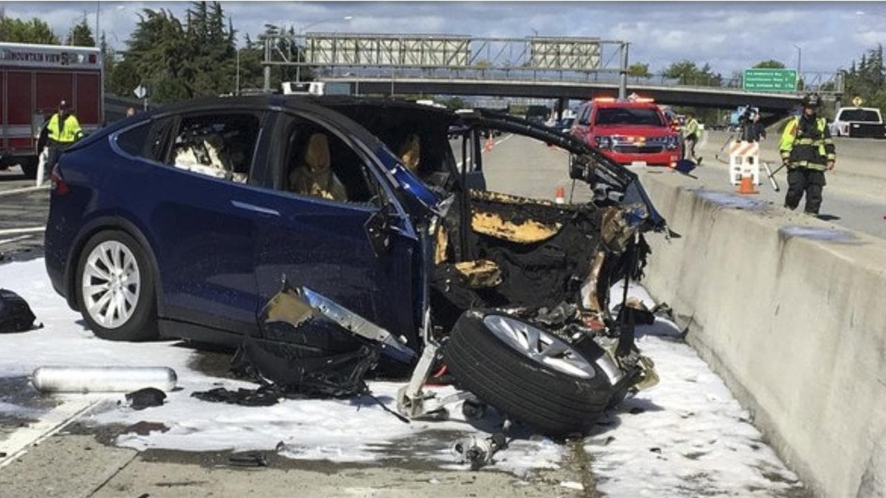 Tesla crash in California