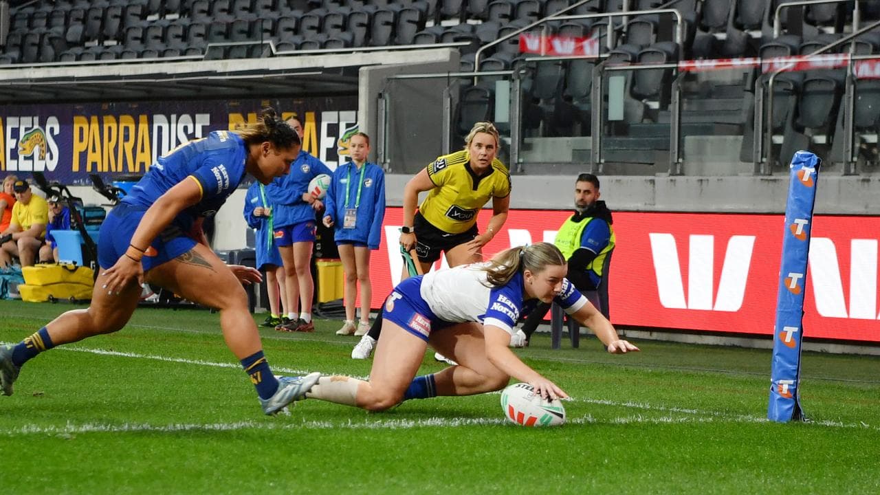 Elizabeth MacGregor scored a first-half double for Canterbury.