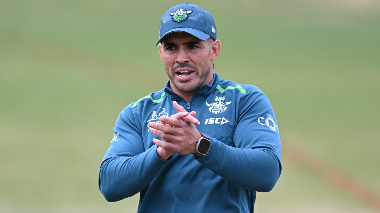 Jamal Fogarty of the Raiders