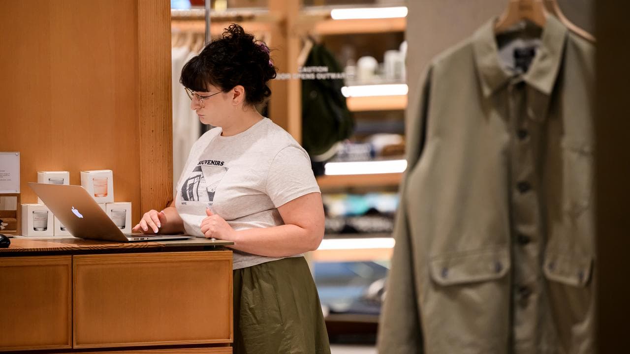 A female retail worker