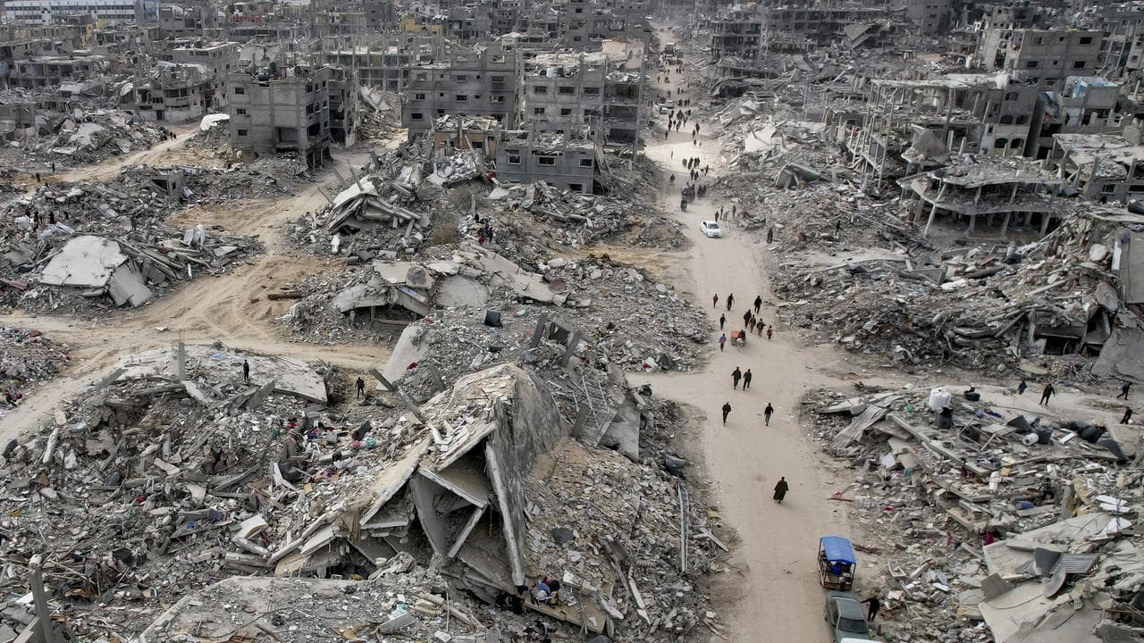 Displaced Palestinians return to Rafah, Gaza Strip