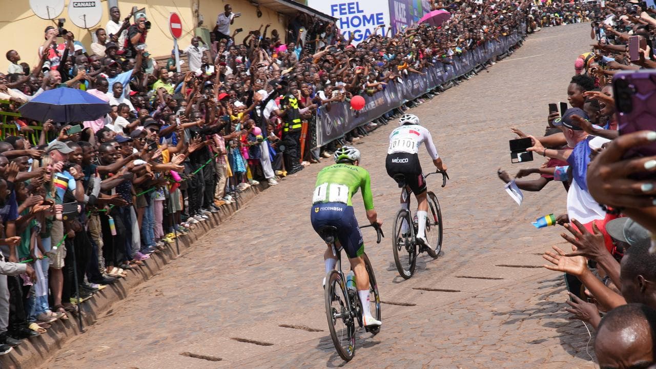 del Toro leads Pogacar