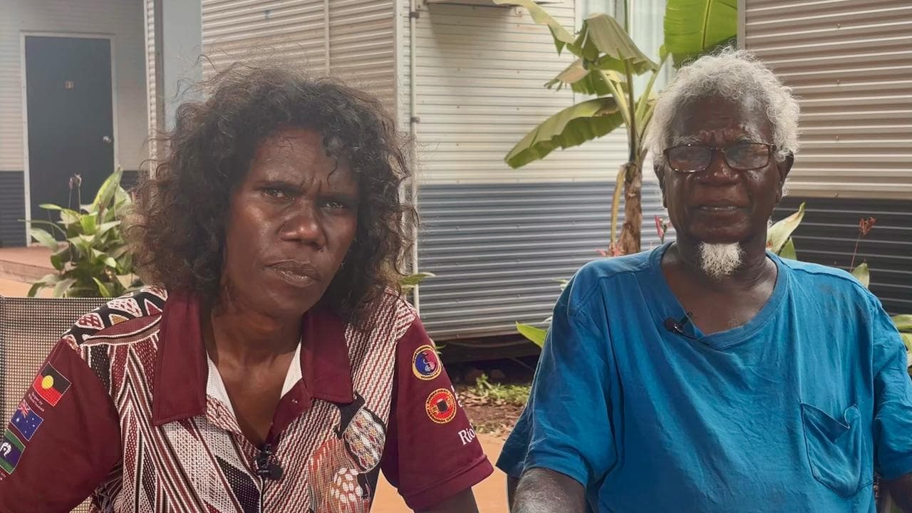 Serena Marrkuwatj Bonson and Baru Pascoe