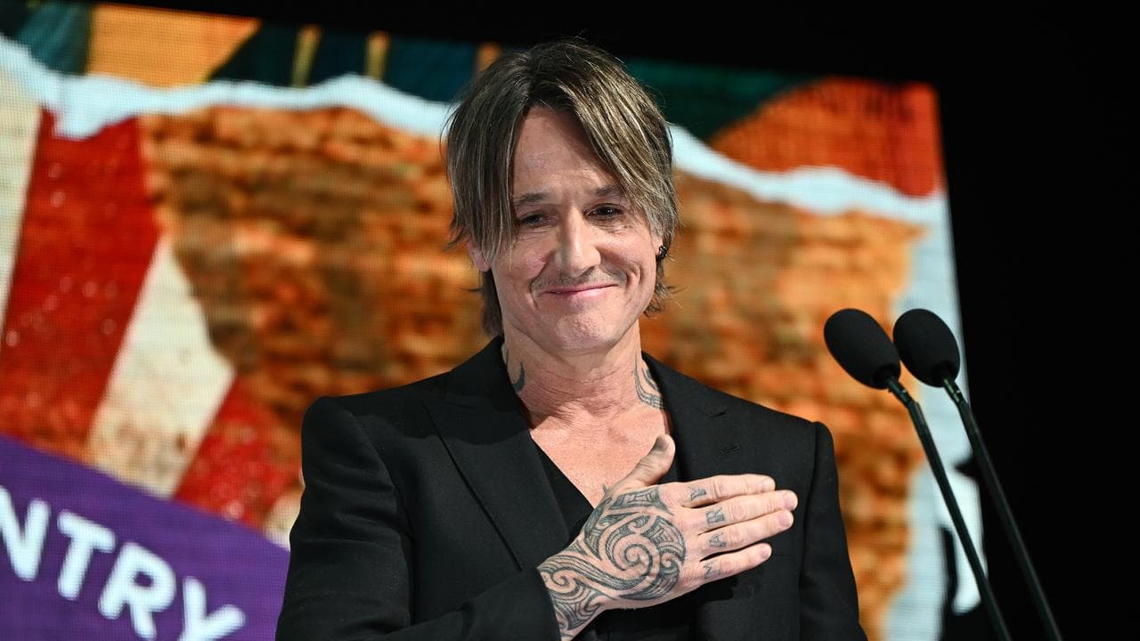 Keith Urban speaks at the Tamworth Country Music Festival