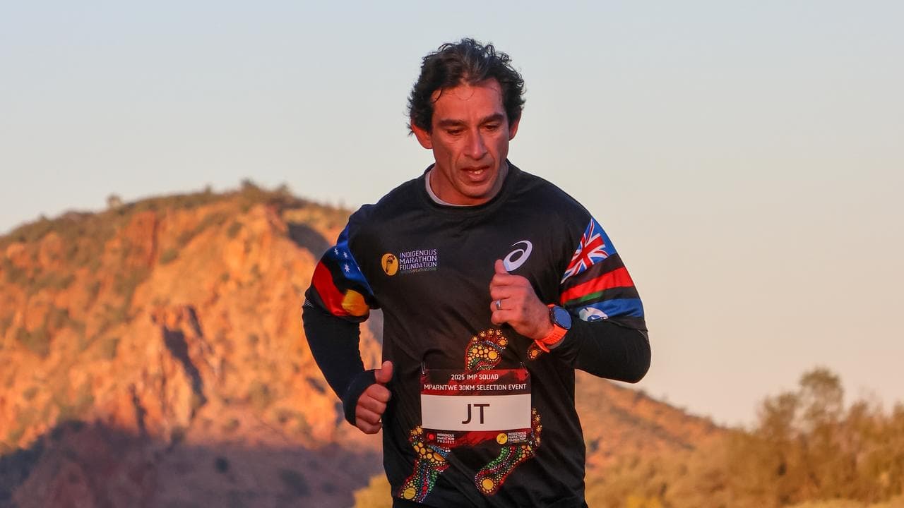 Johnathan Thurston during a 30km race in Alice Springs, NT