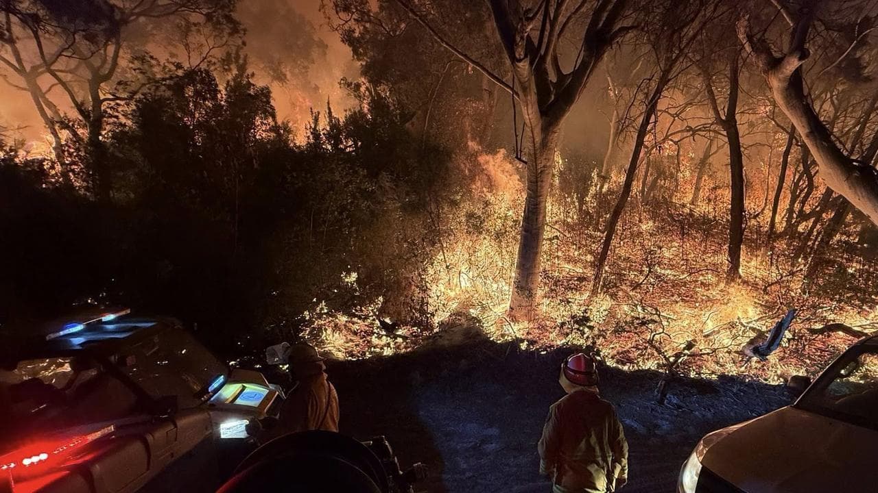 Tamborine Mountain Rural Fire Brigade crew on Moreton Island 
