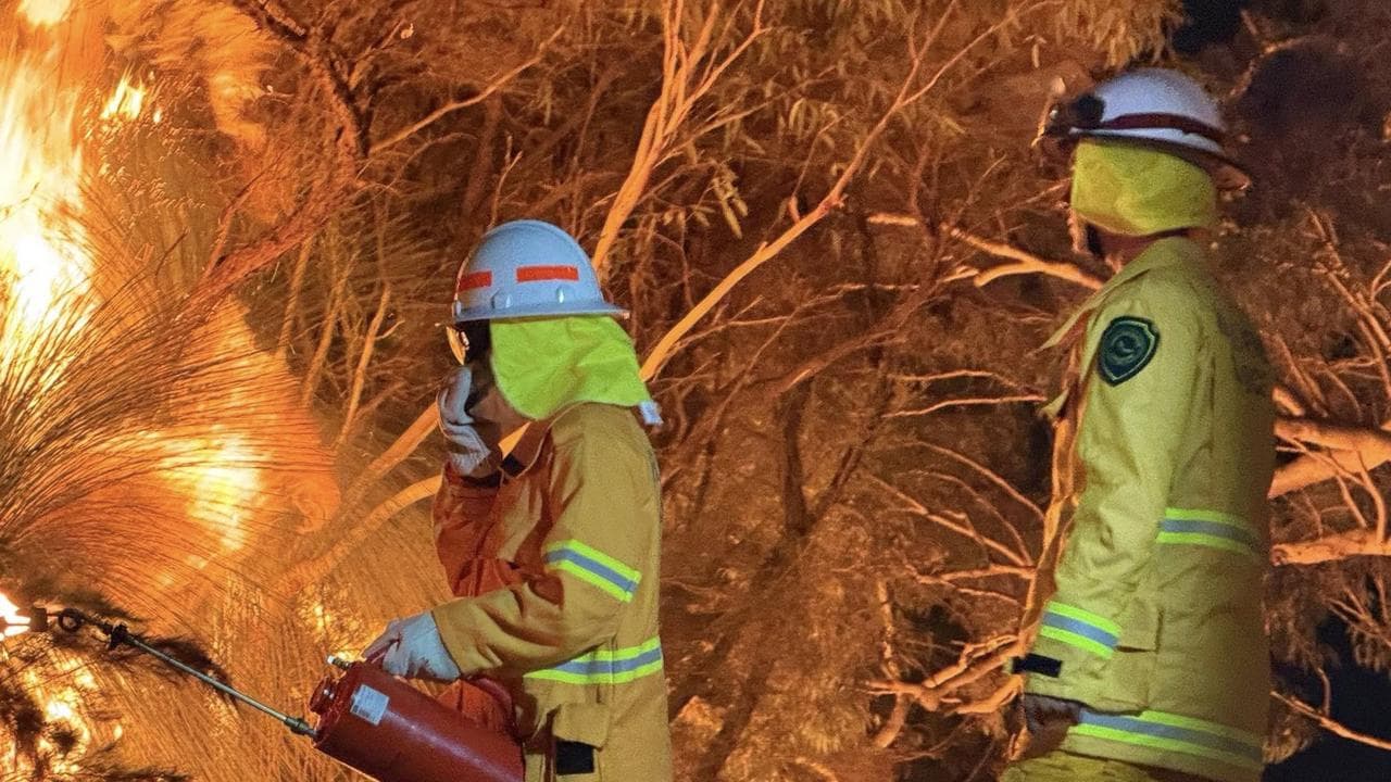 Tamborine Mountain Rural Fire Brigade crew battle Moreton Island Fire.