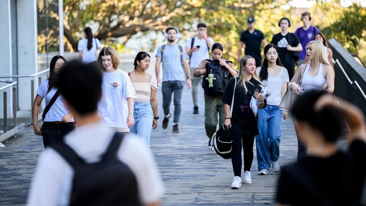 Students arriving at university (file image)
