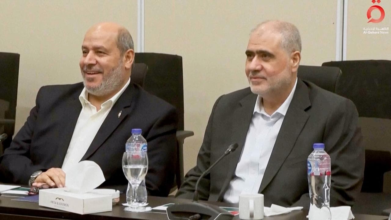 Khalil al-Hayya (left)