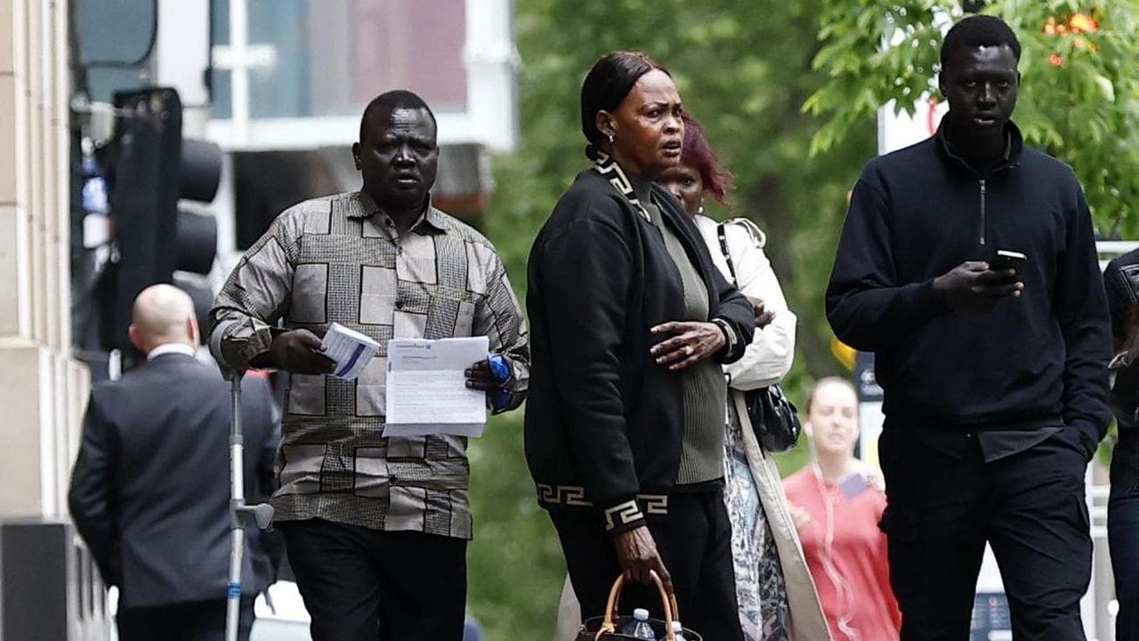Supporters of Malwal Aweng