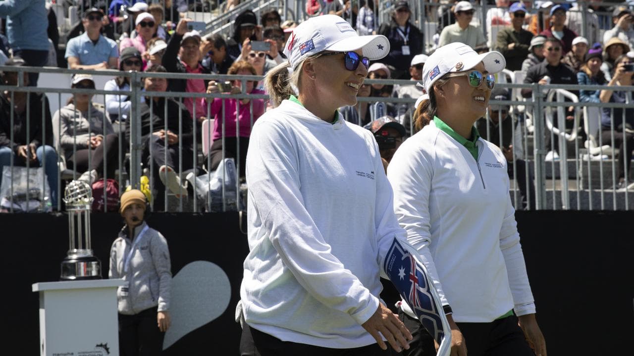 (L-R) Sarah Kemp and Minjee Lee.