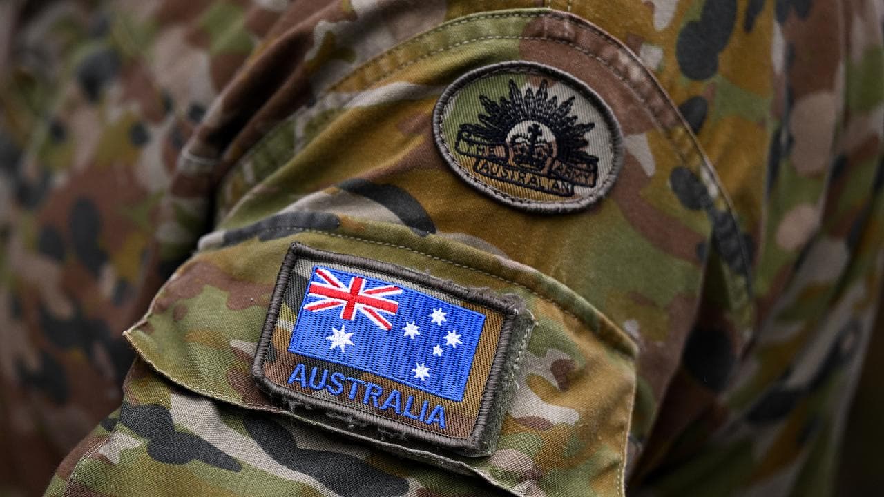 Australian Army uniform (file)