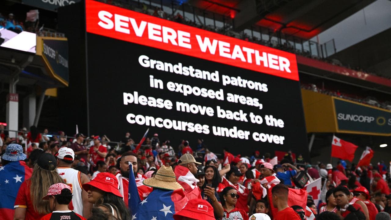Lightning halts play during a rugby league match