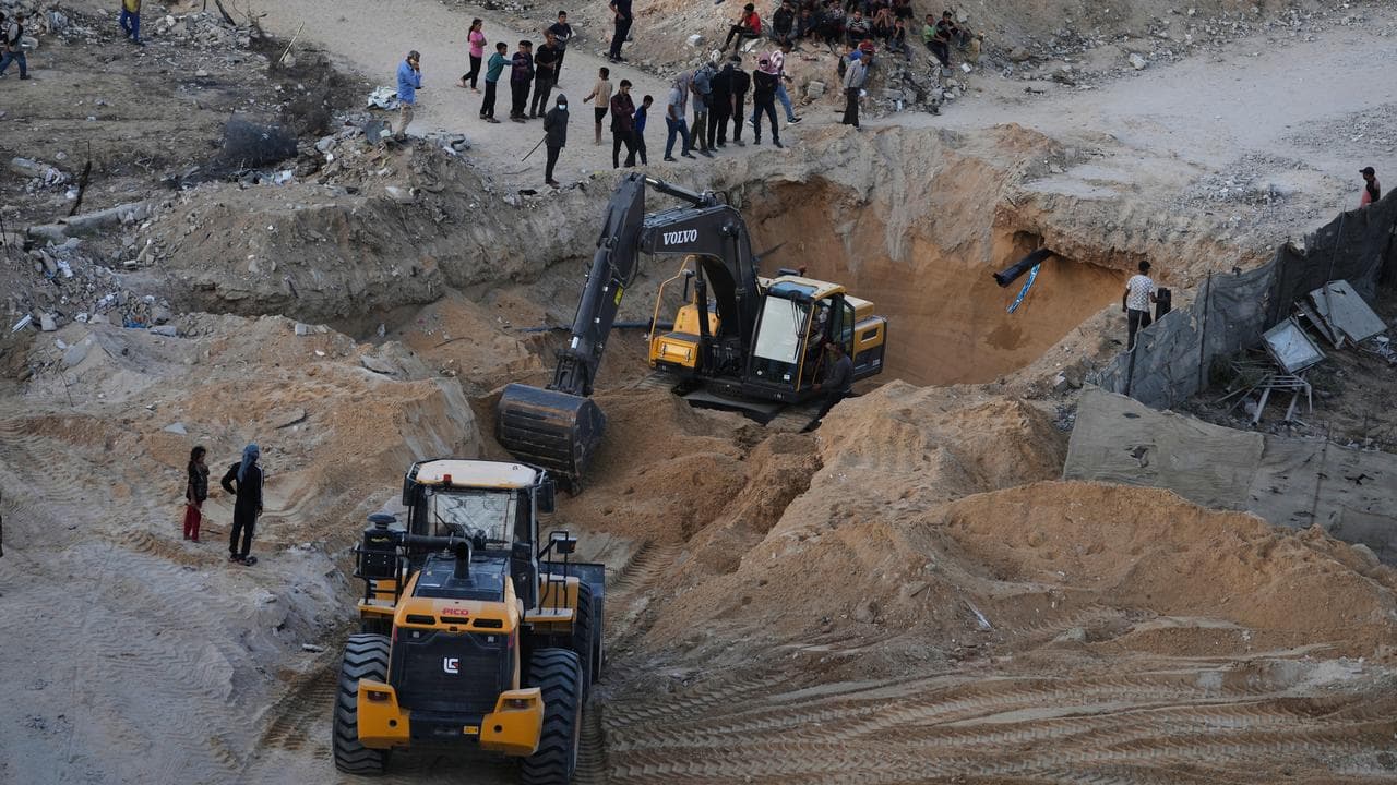Excavators in Gaza