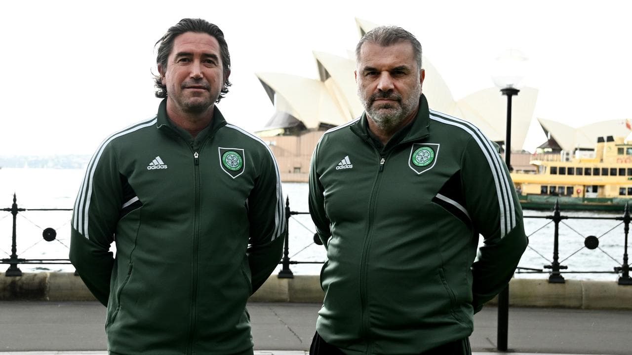 (L-R) Harry Kewell and Ange Postecoglou.