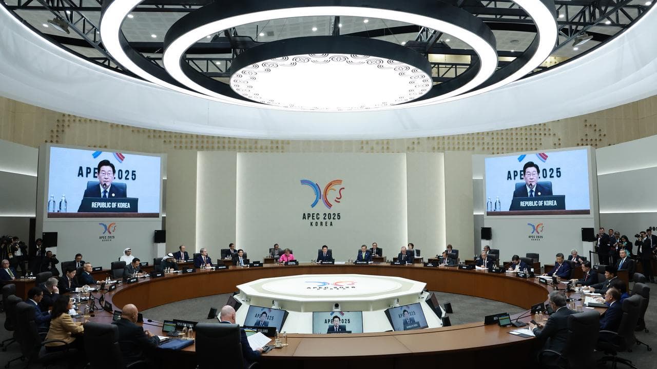 APEC Economic Leaders' Meeting in Gyeongju, South Korea