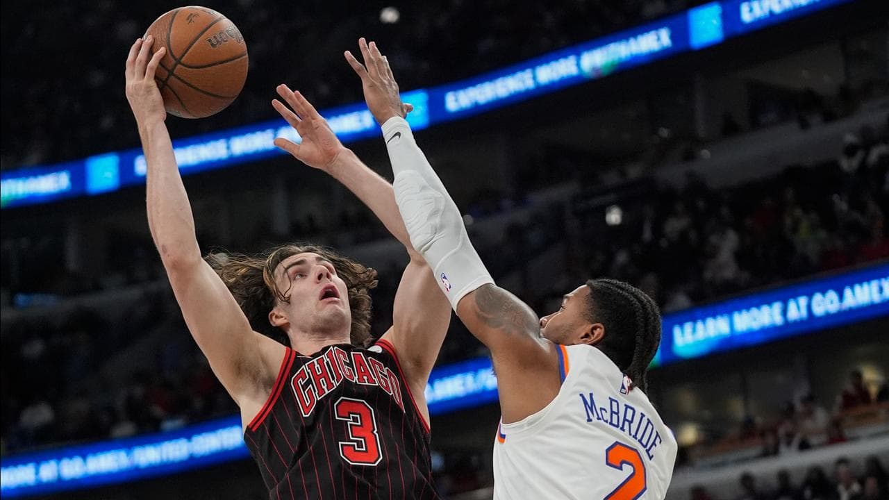 (L-R) Josh Giddey and Miles McBride.