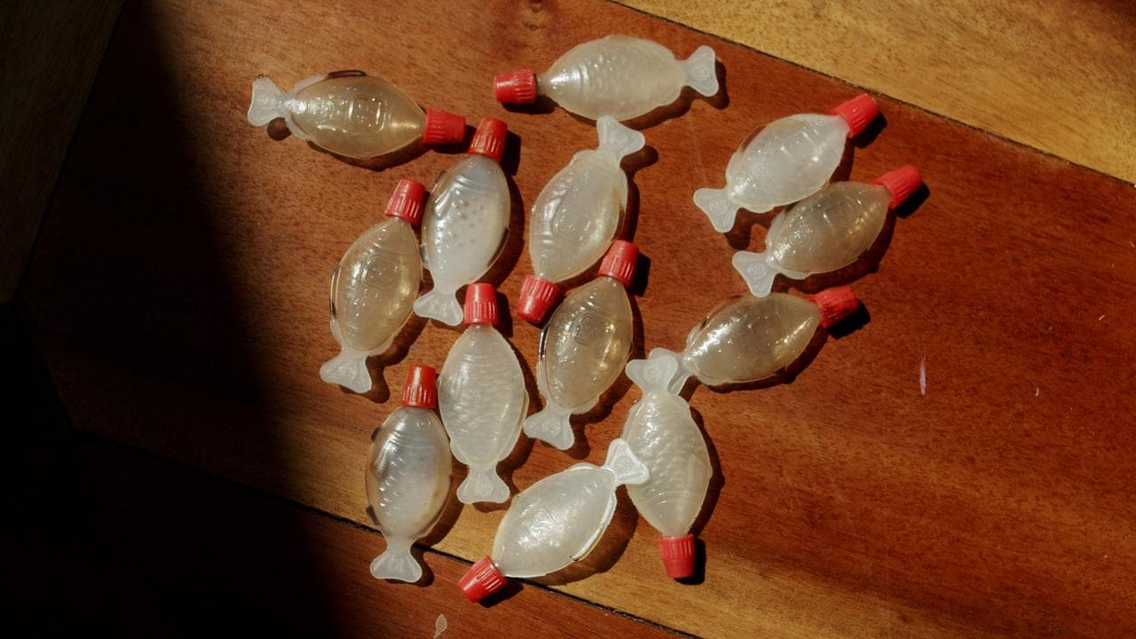 Plastic soy sauce containers