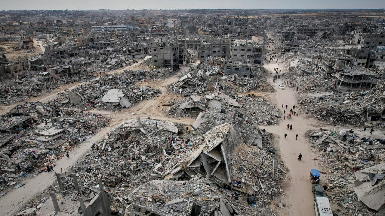 Displaced people return to Rafah, Gaza Strip,