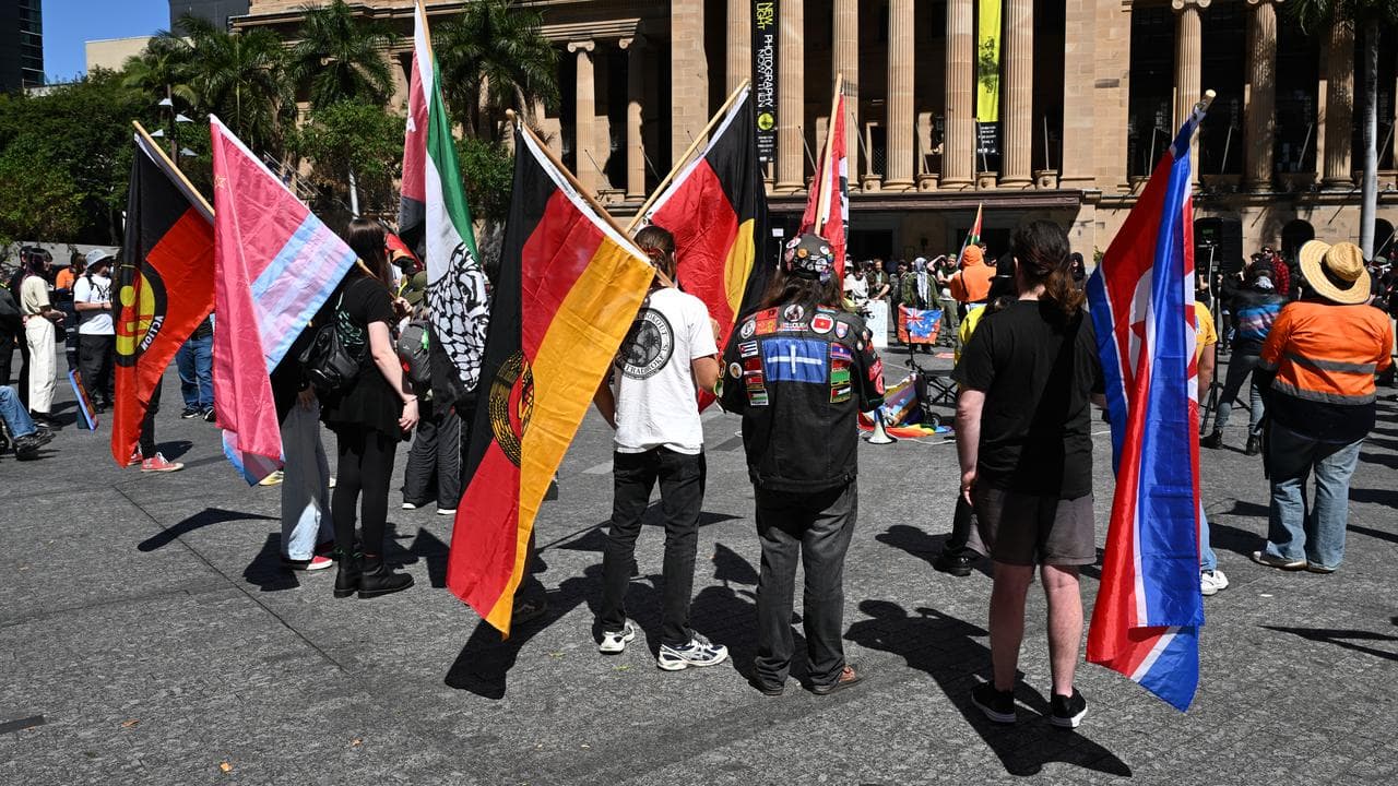 Pro-immigration protesters