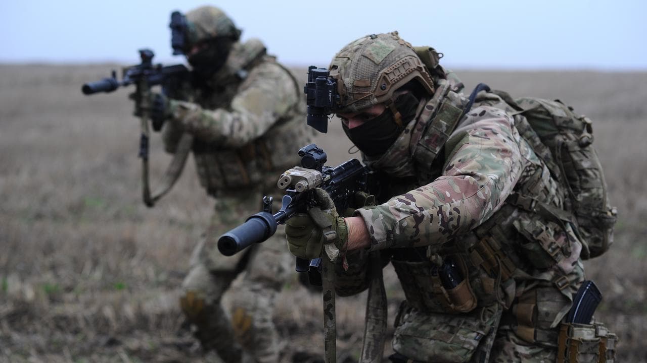 Ukrainian soldiers train near Kupiansk in Kharkiv region