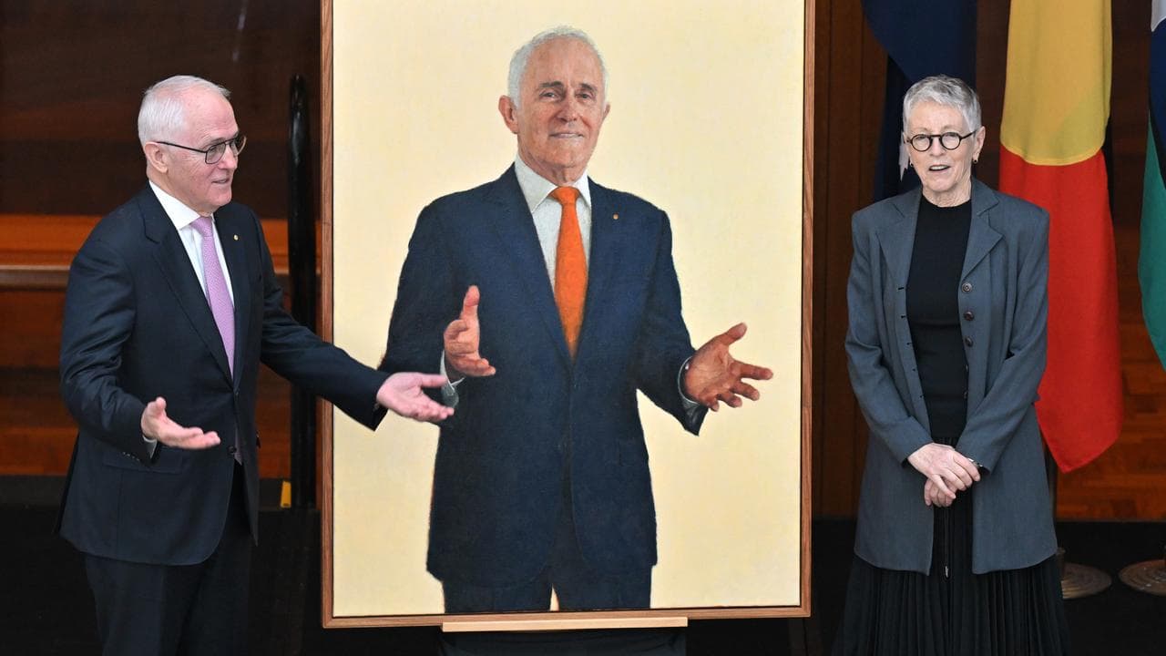 Malcolm Turnbull and artist Jude Rae