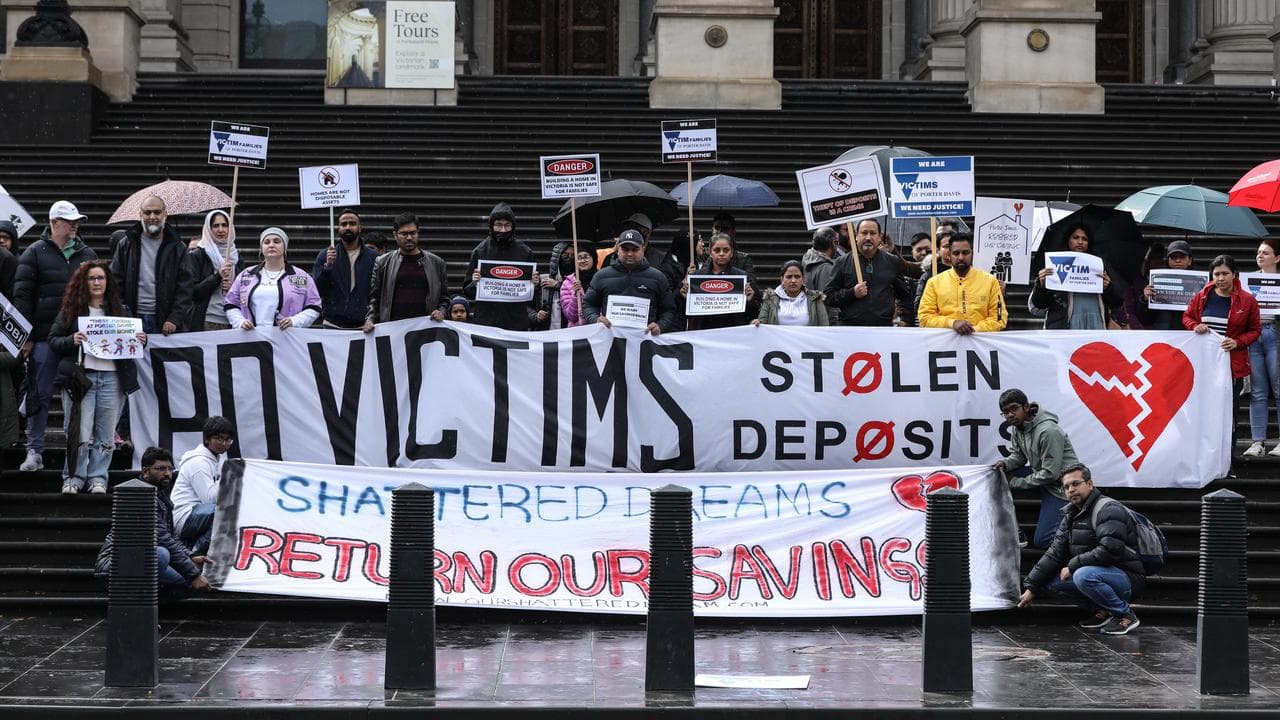 PORTER DAVIS COLLAPSE PROTEST