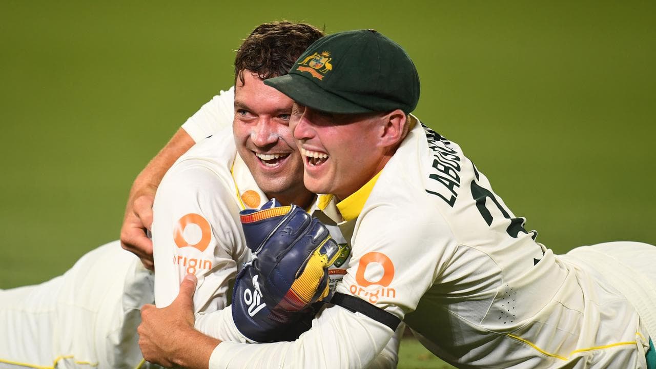 Alex Carey and Marnus Labuchagne.