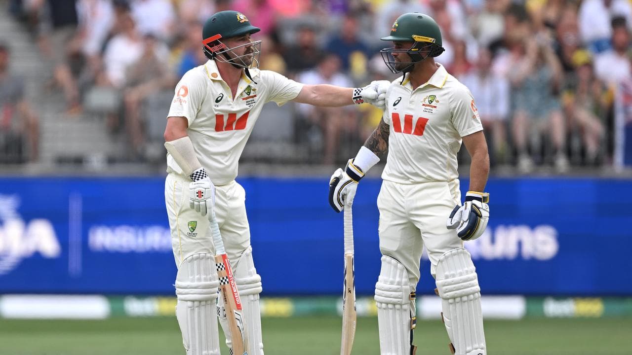 (L-R) Travis Head and Jake Weatherald.