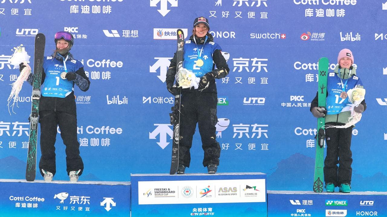 (L-R) Zoe Atkin, Eileen Gu and Indra Brown.