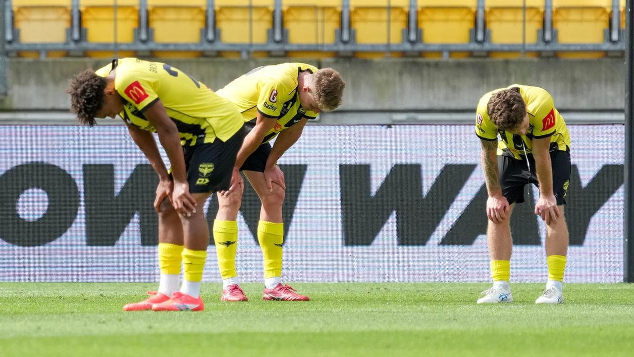 Wellington Phoenix players reflect on their loss to the Jets.