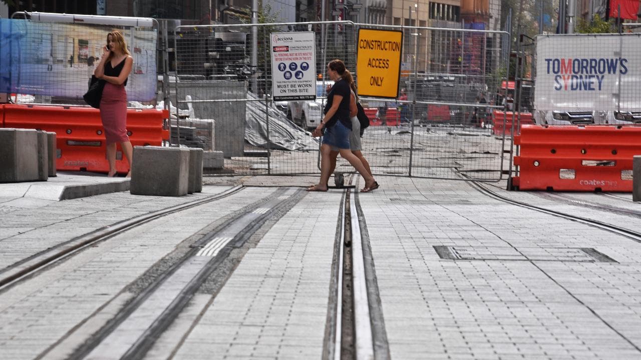 Light rail construction (file)