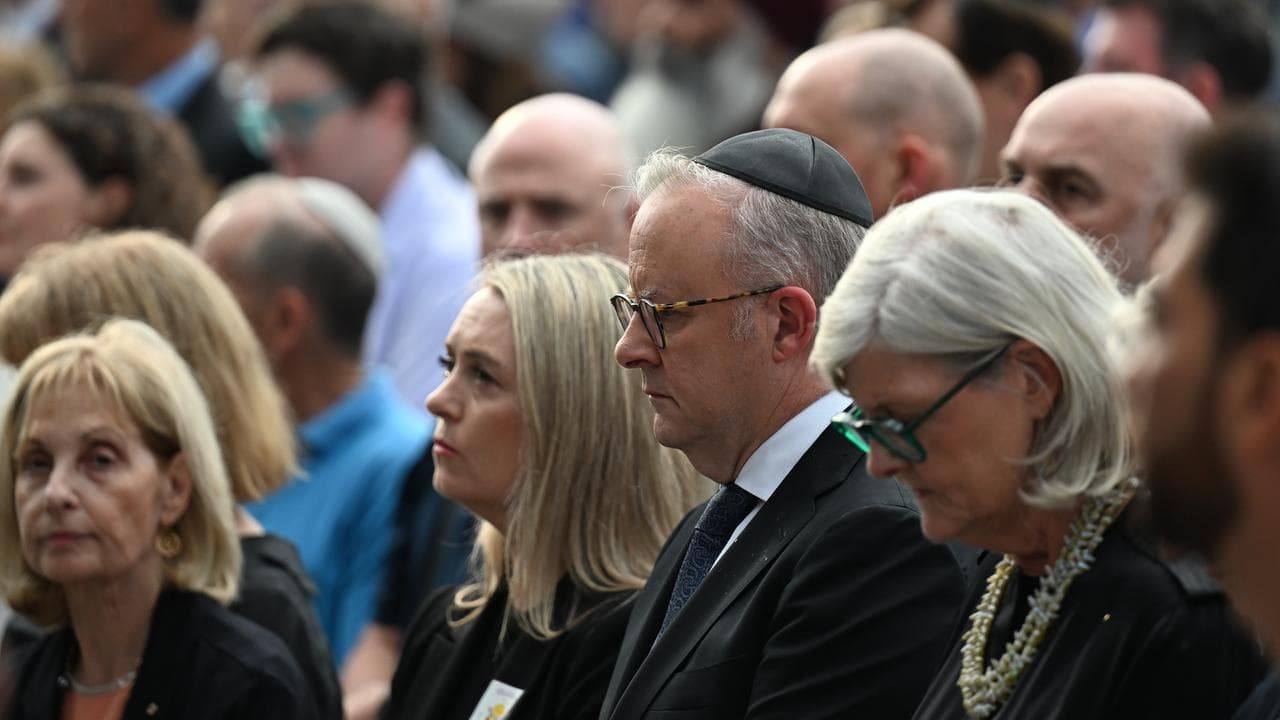 Albanese at national day of mourning event flanked by Jodie Heydon