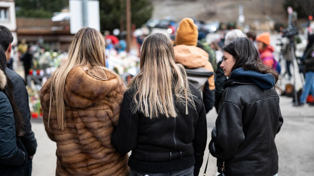 Youths pay their respects