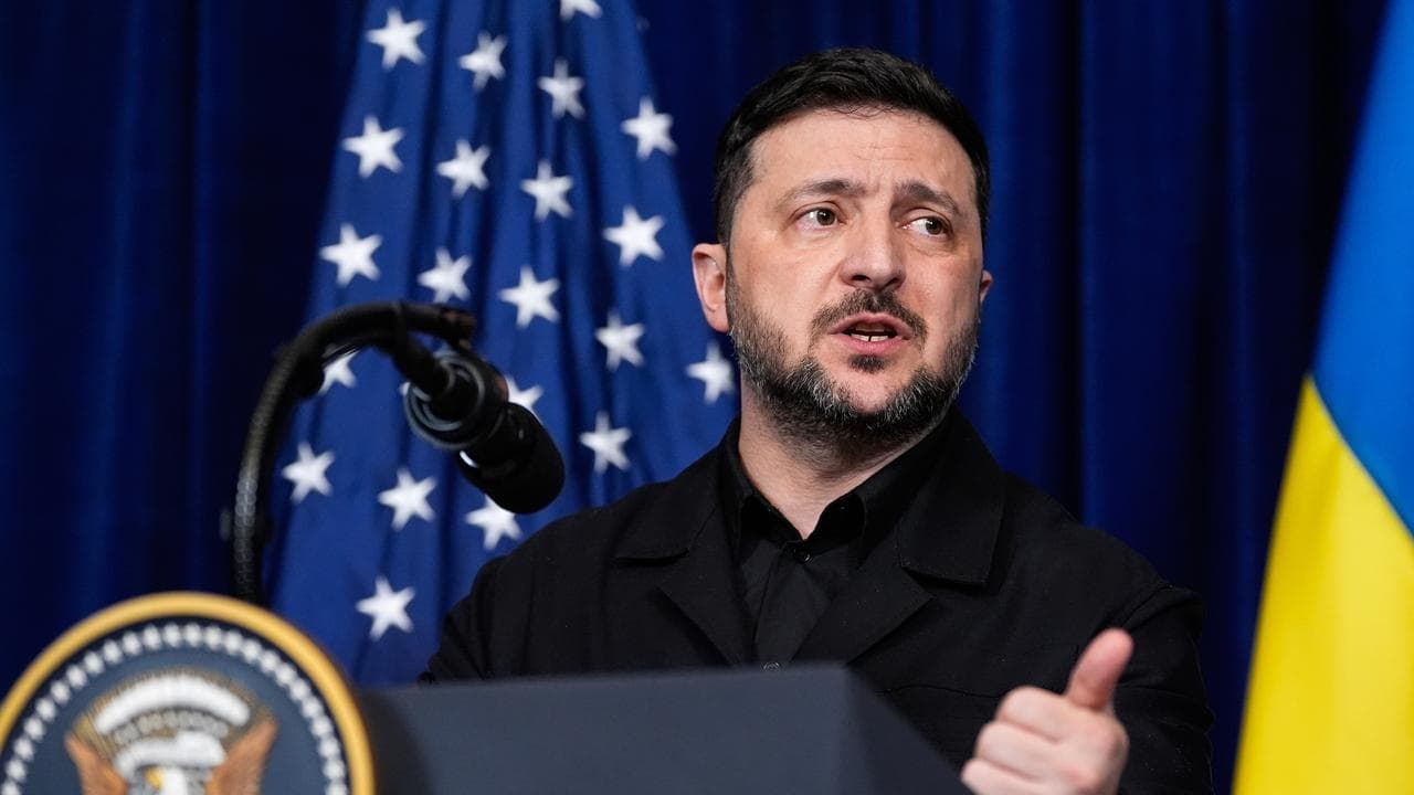 Zelenskyy Replaces Ukraine's Security Chief Ahead of Paris Talks