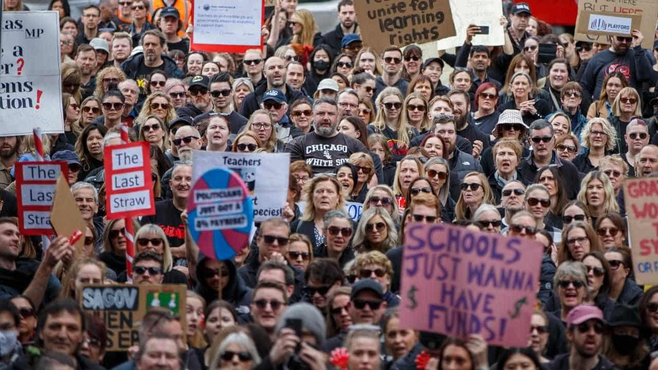 Teacher pay stand-off ends after union backs new offer