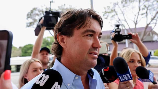 Outback Wrangler to face trial over fatal chopper crash