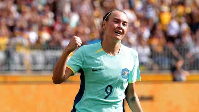 Arsenal's Matildas celebrate key win over Kerr's Blues