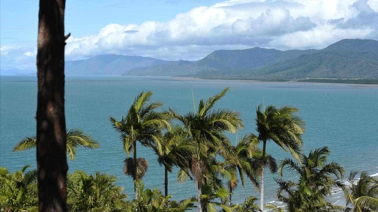 Queensland on high alert as cyclone threat approaches