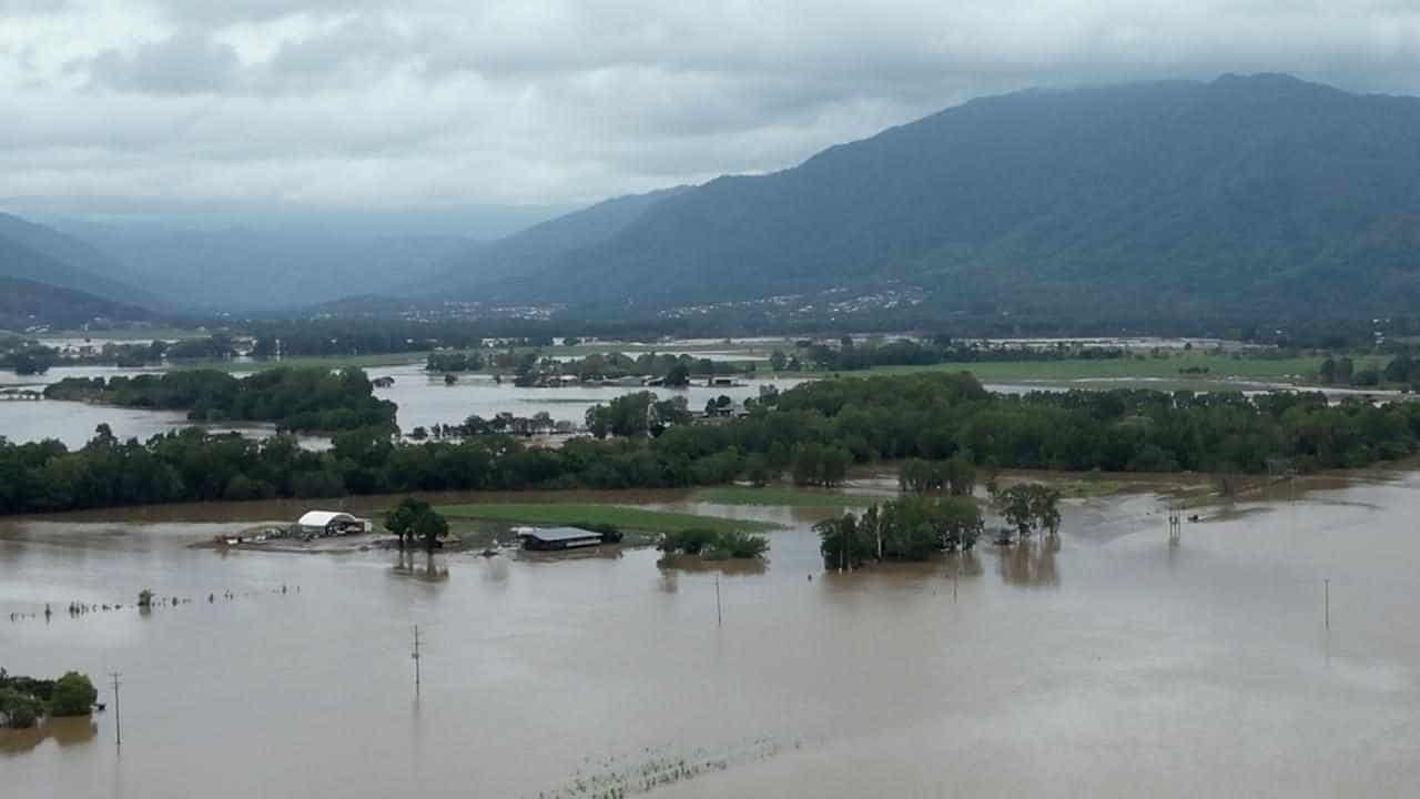 Stranded residents evacuated from Aboriginal community