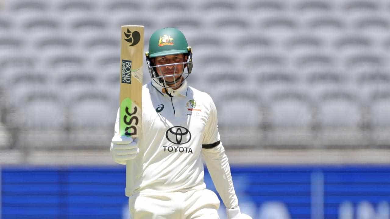 Khawaja reprimanded by ICC for wearing black armband