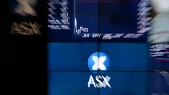 Australian shares rise for fourth straight week