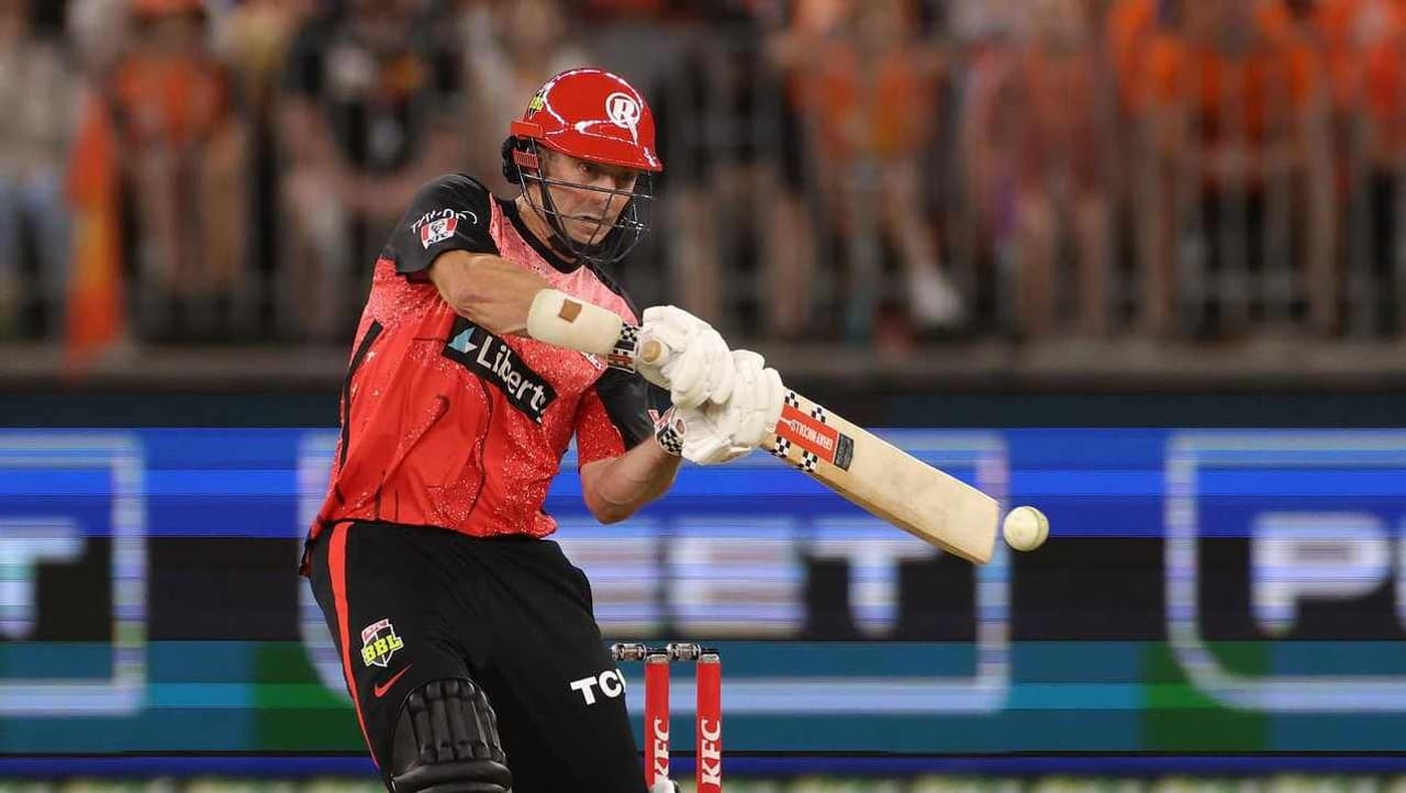 Marsh heroics not enough as Scorchers beat Renegades