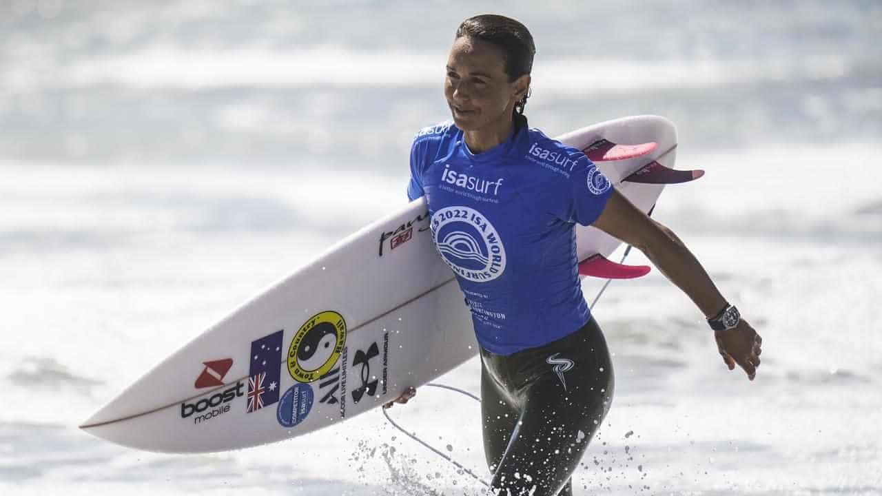 Fitzgibbons embracing another crack at world surf tour